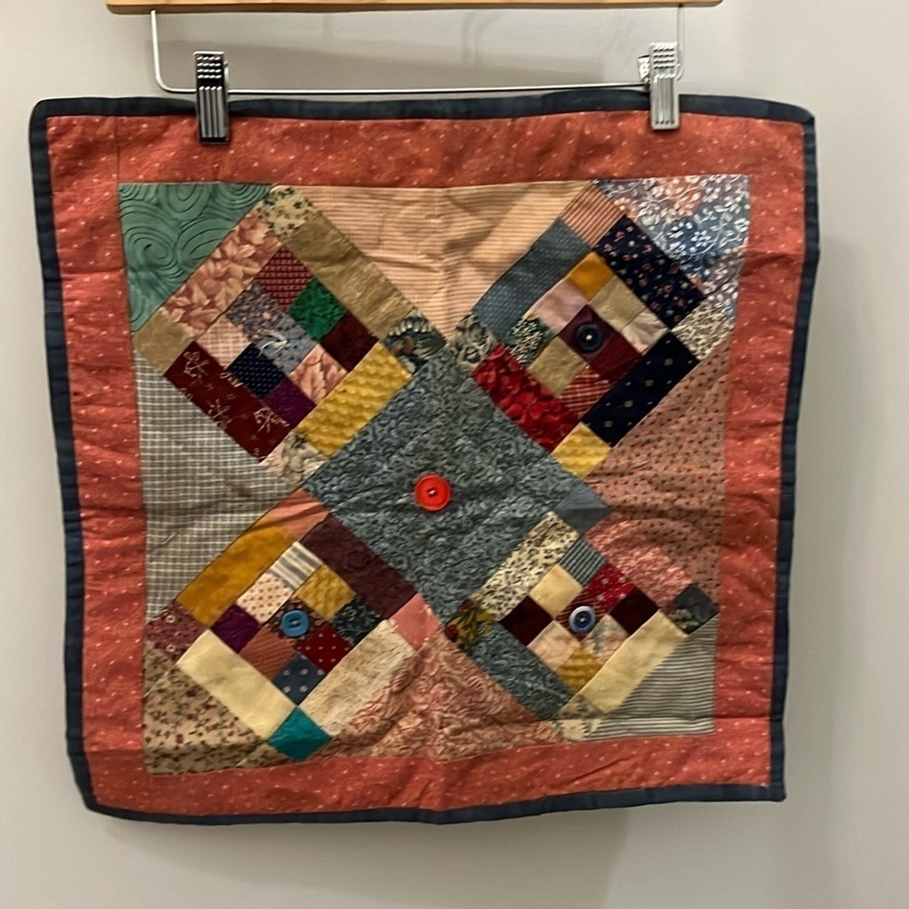 Small Homemade Quilt Wall Hanging 18” x 18” Buttons